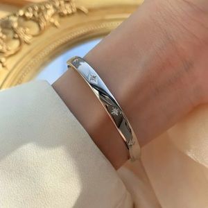 New Gorgeous Stamped 925 Sterling silver adjustable bracelet